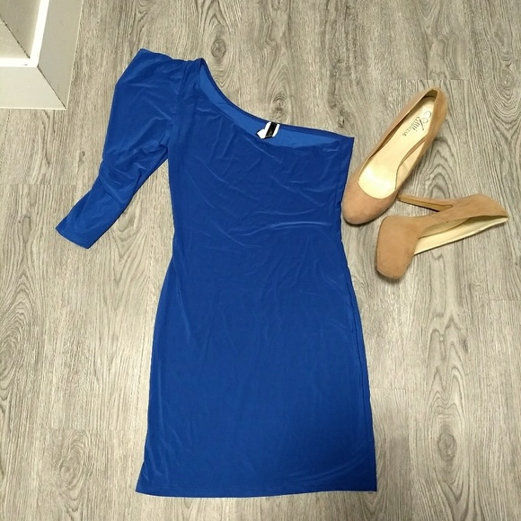 Dresses & Skirts - Beautiful Blue Cocktail Dress